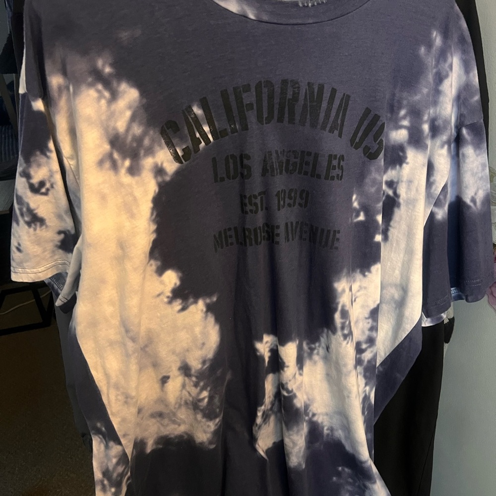 Hollister California UC Tie-Dye Tee - Navy and White
